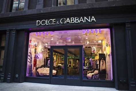 dolce e gabbana boutique.